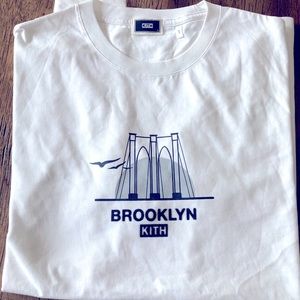 KITH- Brooklyn Bridge- Brand New S/S White. 10…